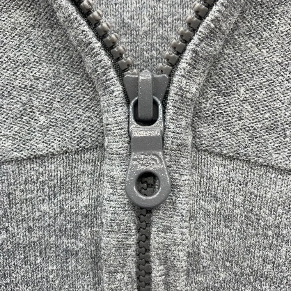 The North Face Knit Jacket Mens Medium‎ Wool Blend Gray 1/4 Zip Hiking Outdoors